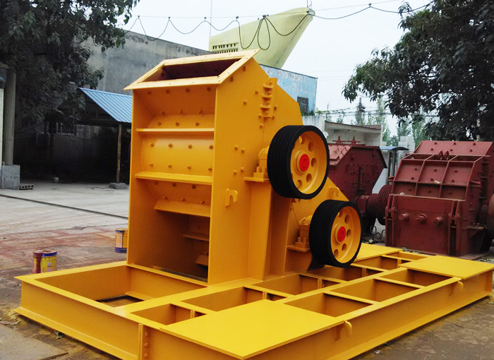 雙轉(zhuǎn)子錘式破碎機(jī)