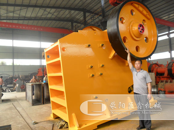 大型鄂破機(jī)