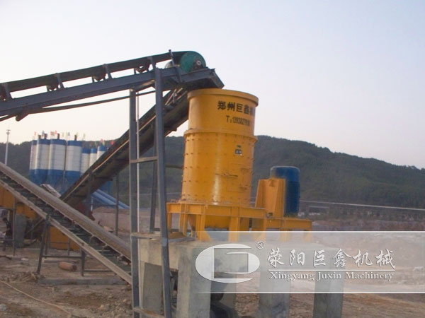 復(fù)合式破碎機(jī)